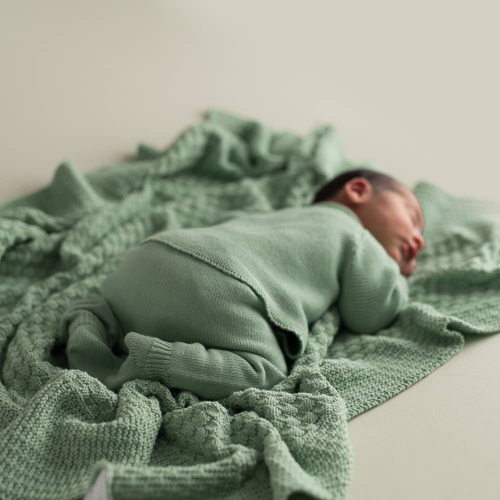 Newborn Set |  links soft green