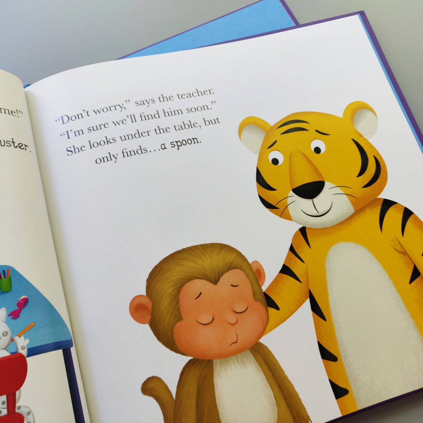 Hardback Me & My Feelings When Monkey Feels Sad (With Audiobook)